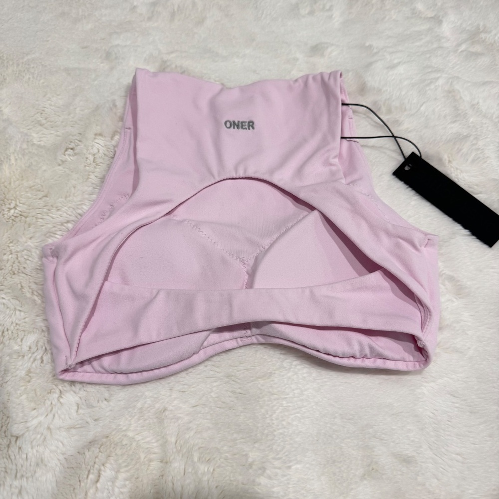 SOFTMOTION™ HIGH NECK SPORTS BRA WITH GRAY LOGO - Picture 8 of 8